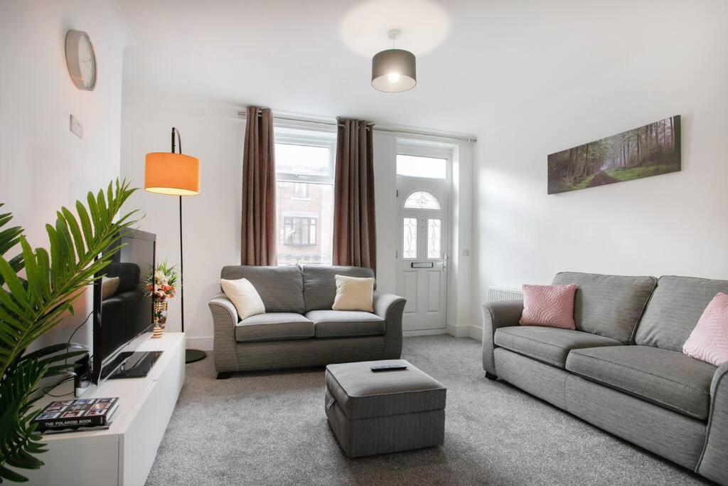 فيلا Cudworth House, Barnsley For Contractors & Families, Free Parking, High Speed Wifi Etc المظهر الخارجي الصورة