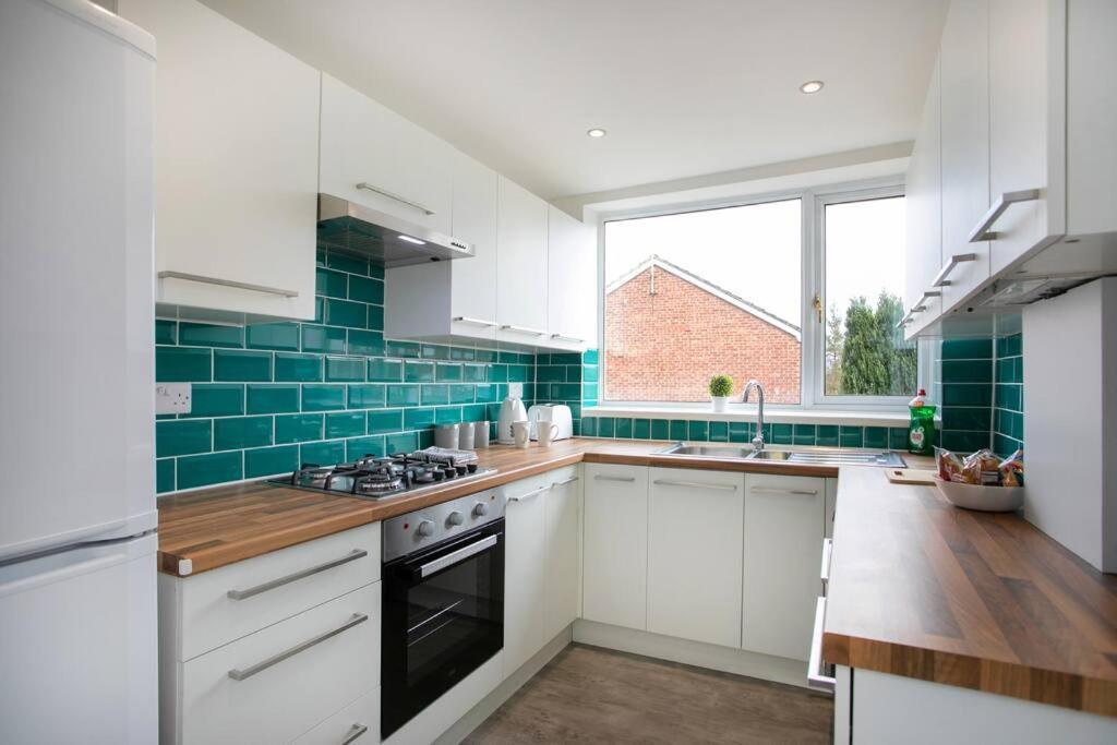 فيلا Cudworth House, Barnsley For Contractors & Families, Free Parking, High Speed Wifi Etc المظهر الخارجي الصورة