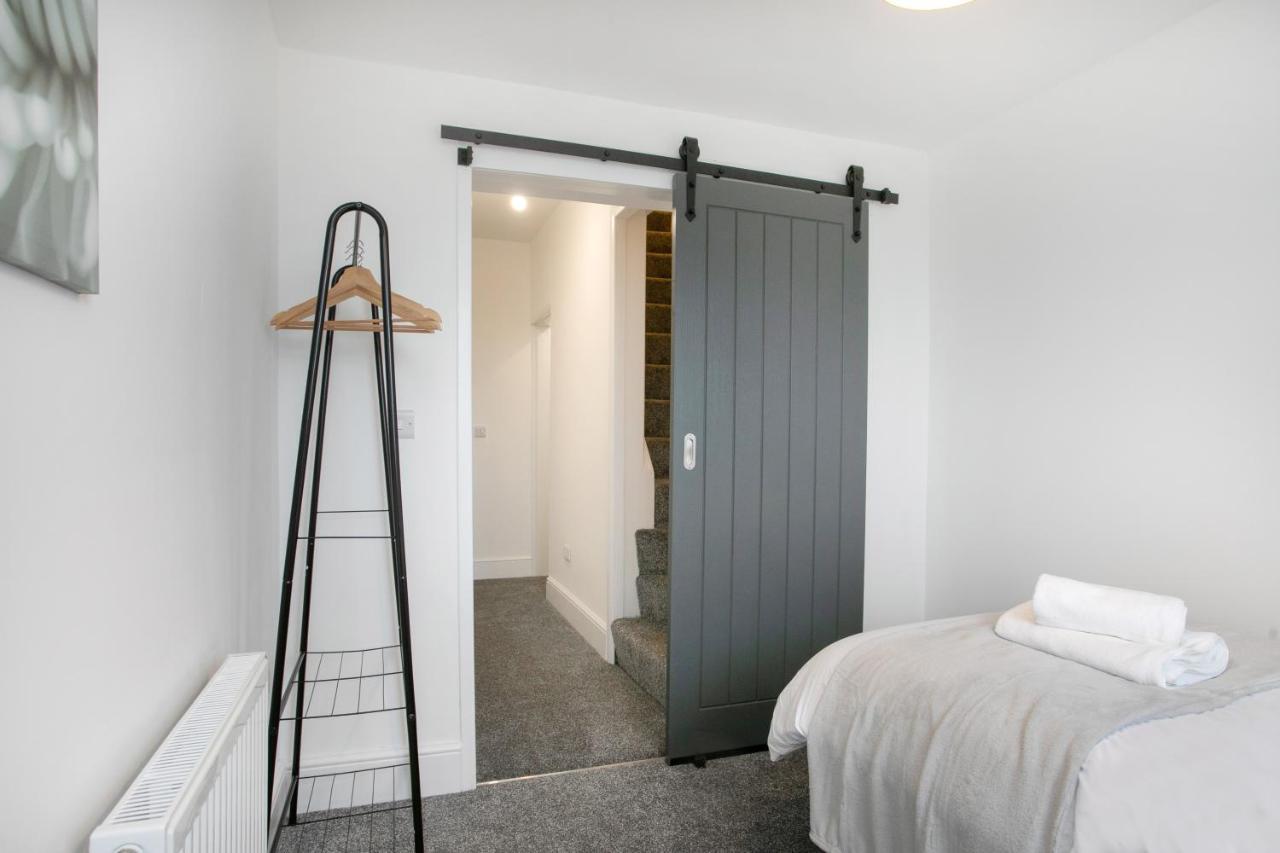 فيلا Cudworth House, Barnsley For Contractors & Families, Free Parking, High Speed Wifi Etc المظهر الخارجي الصورة