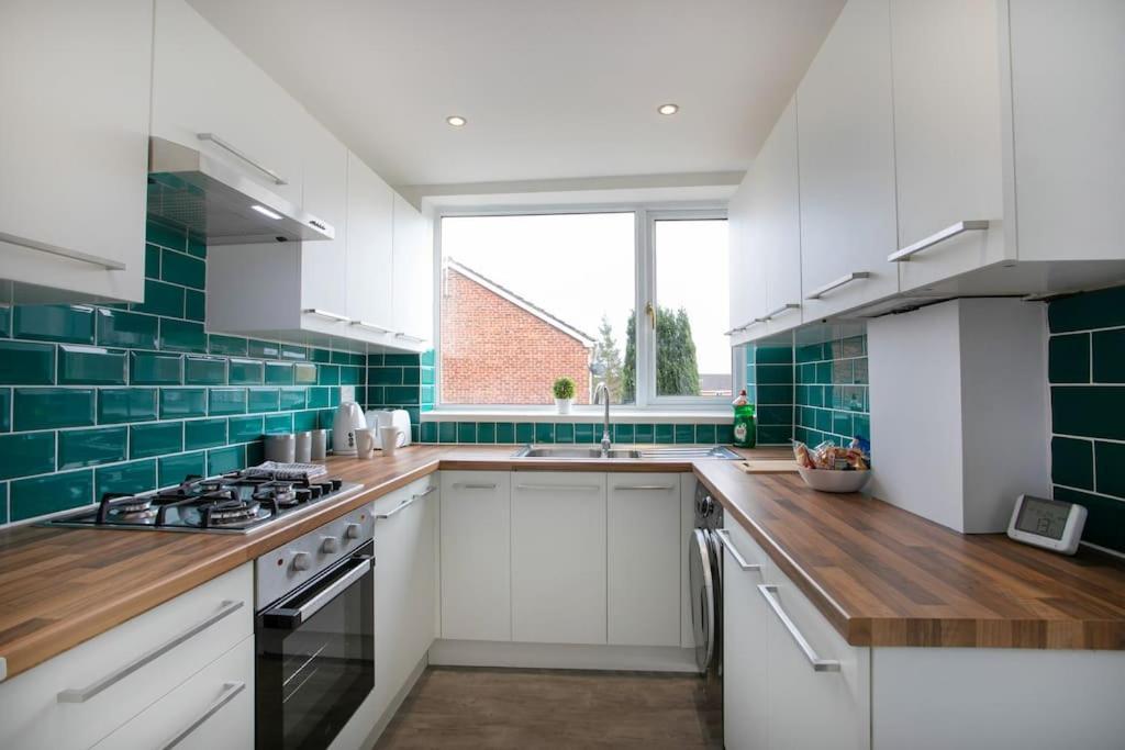 فيلا Cudworth House, Barnsley For Contractors & Families, Free Parking, High Speed Wifi Etc المظهر الخارجي الصورة